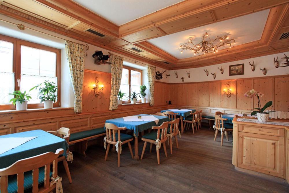 Cafe Pension Heim Kirchberg en Tyrol Extérieur photo